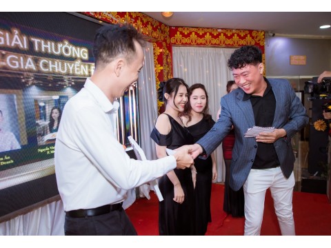 Khoảng khắc đáng nhớ 