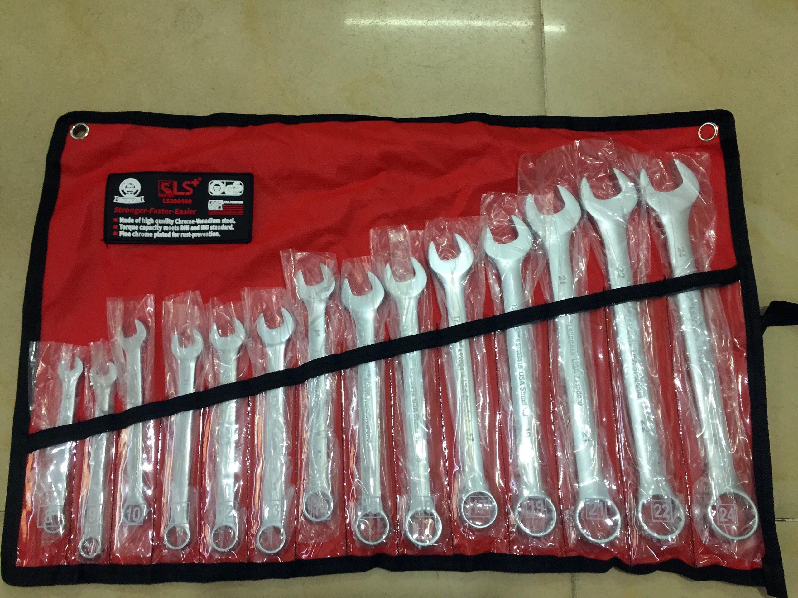 Chất Liệu Cao Cấp, Độ Bền Vượt Trội