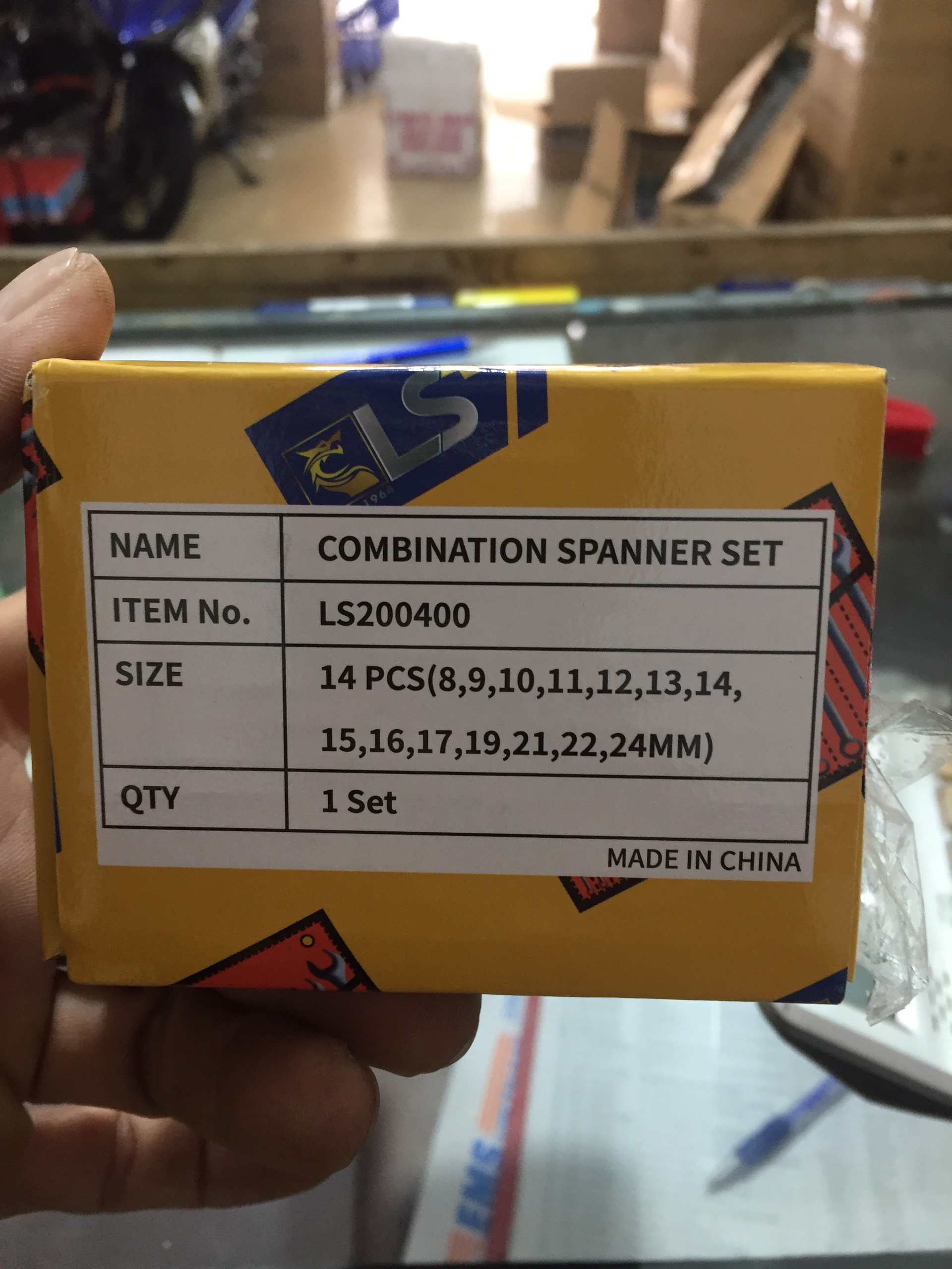 Các Dụng Cụ Cầm Tay và Vật Tư Khác Tại HÀ THÀNH