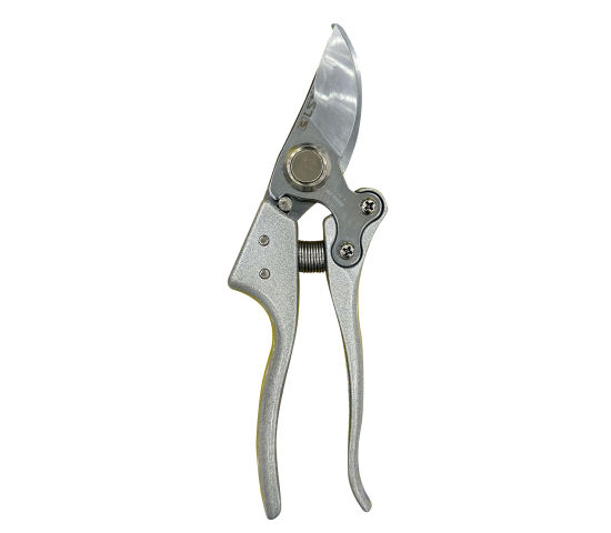 Lợi Ích Khi Mua Kéo Cắt Làm Vườn Tại Hathanhtools.com